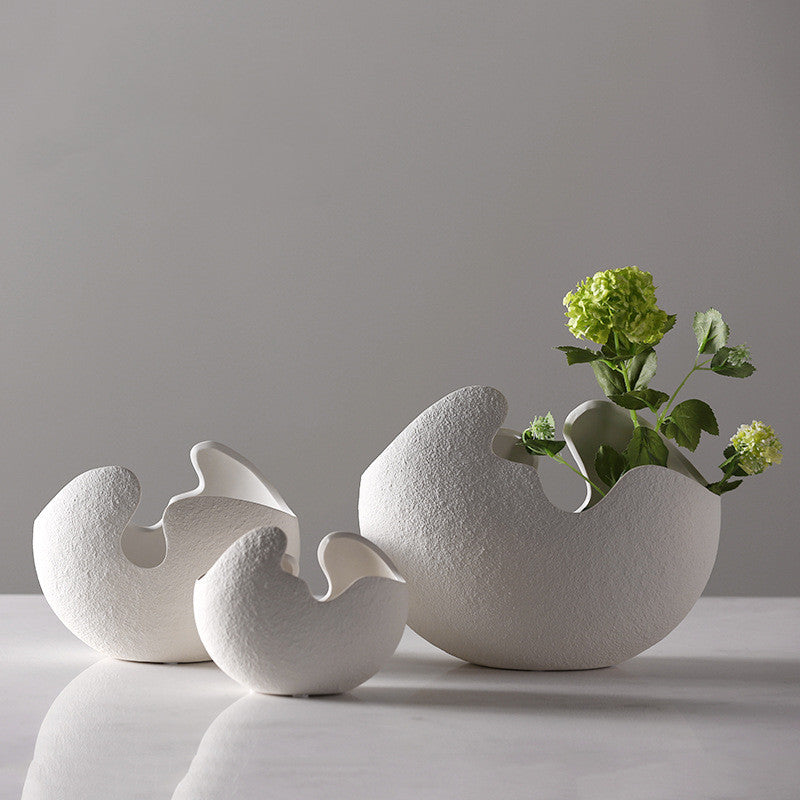 White Plain Baked Ceramic Eggshell Shaped Flower Pot