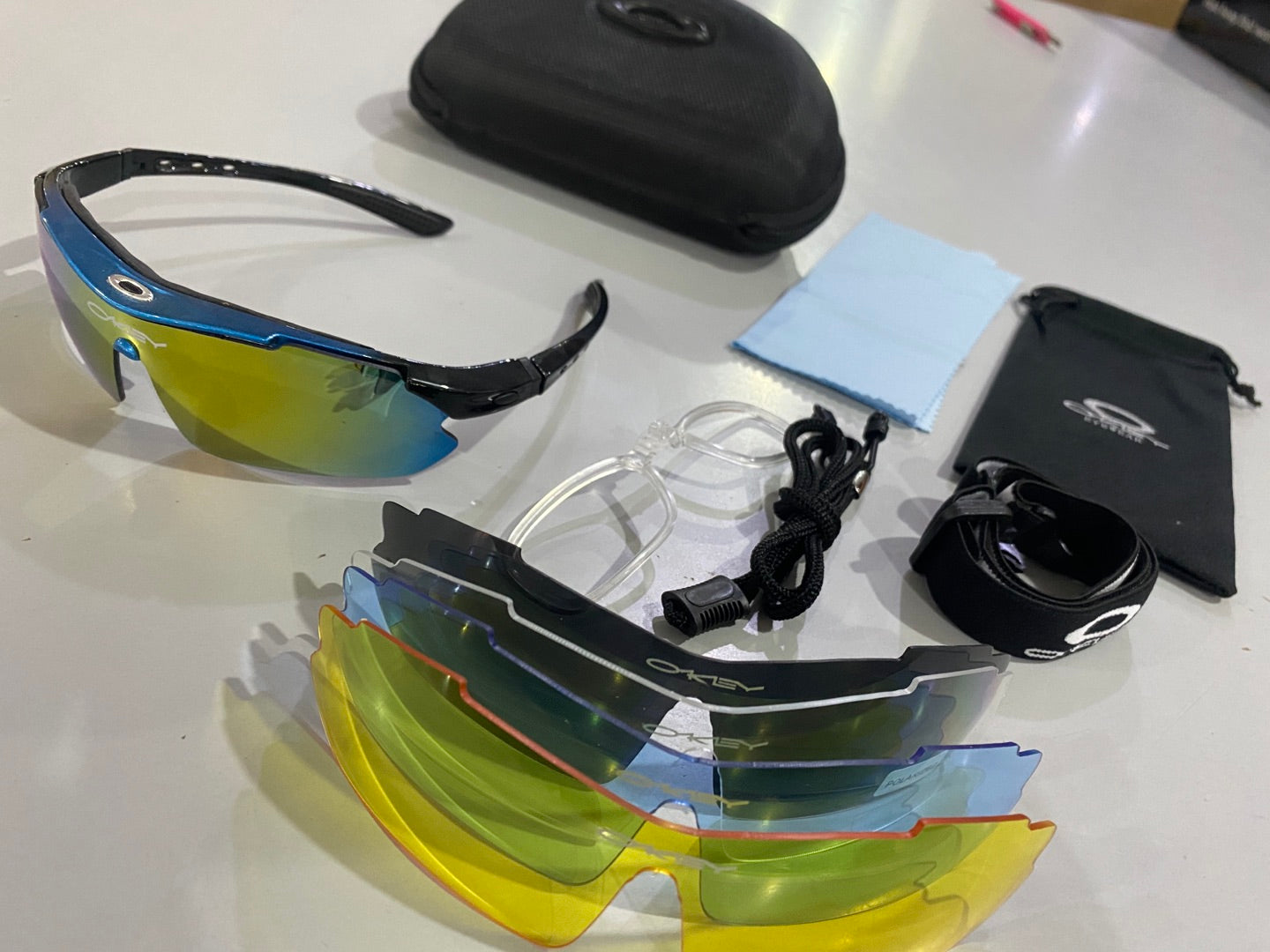 RockBros Polarized Cycling Sun Glasses Outdoor Sports Bicycle Glasses Men Women Bike Sunglasses 29g Goggles Eyewear 5 Lens