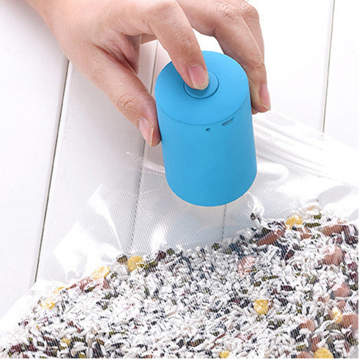 Portable Mini Automatic Electric Compression Vacuum Pump Food Storage Packing Wrapping Device + 5 Compressed Bags