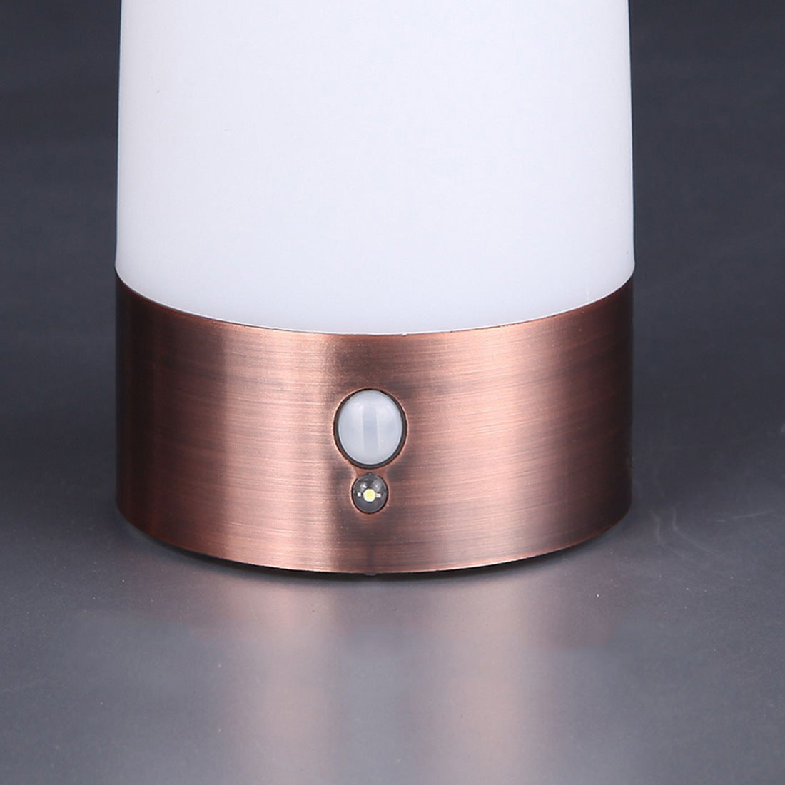 Wireless outdoor sensor light