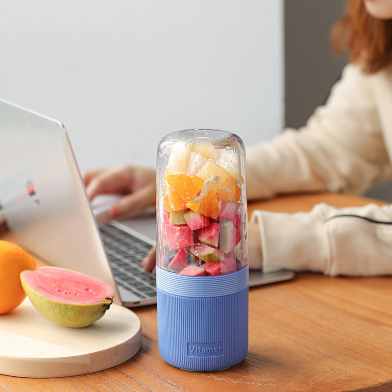 IPRee® 400ml 75W Portable Fruit Juicer Bottle Electric USB Charging DIY Juicing Extracter Blender Cup